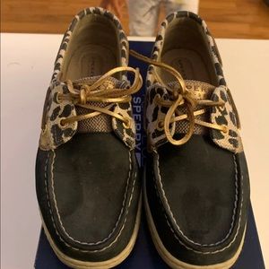 Sperry boat shoes